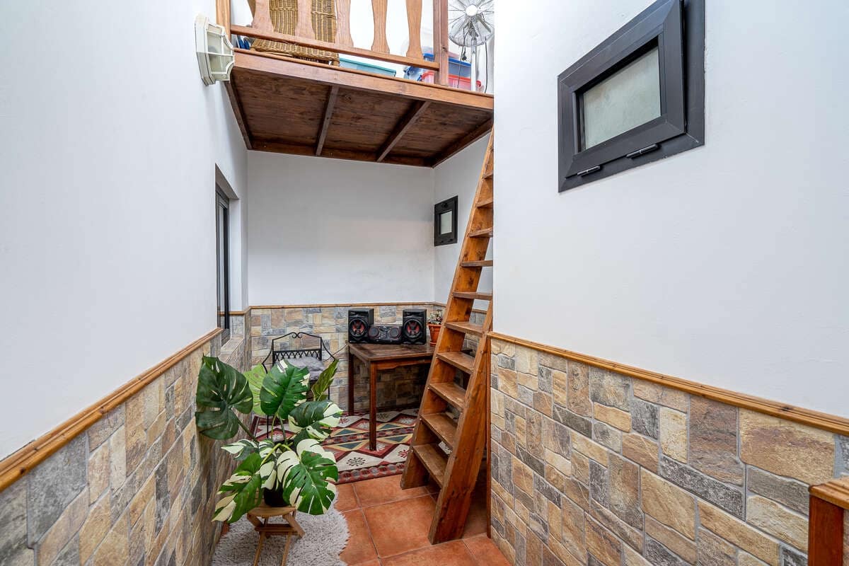 4 makuuhuone Maalaistalo myytävänä paikassa Arrecife mukana 
autotalli - 370 000 € (Ref: 9537110)