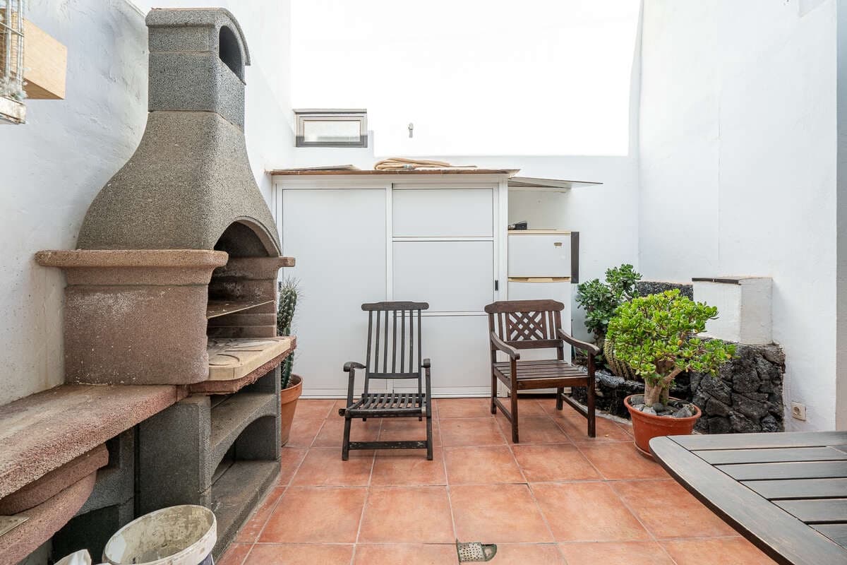 4 makuuhuone Maalaistalo myytävänä paikassa Arrecife mukana 
autotalli - 370 000 € (Ref: 9537110)