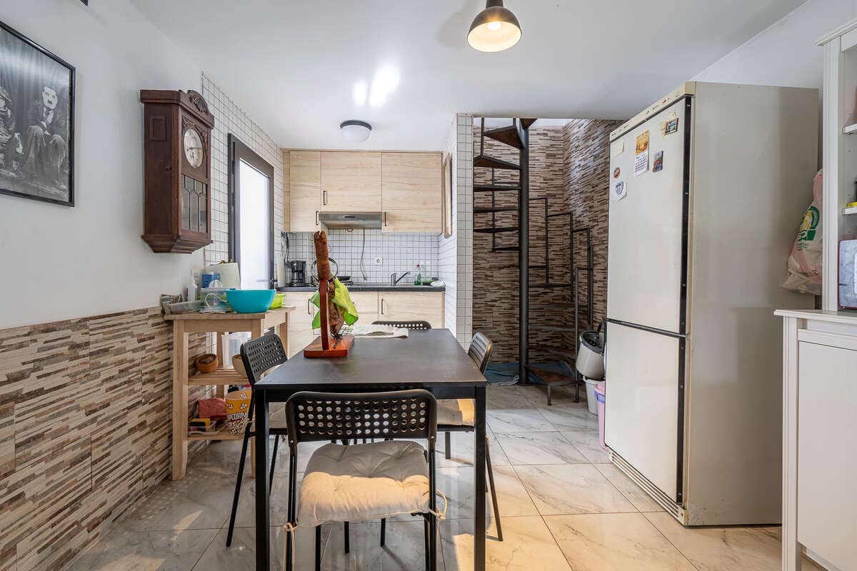 4 makuuhuone Maalaistalo myytävänä paikassa Arrecife mukana 
autotalli - 370 000 € (Ref: 9537110)