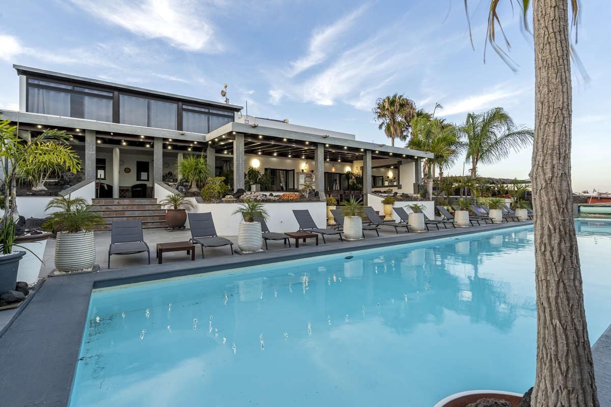 Chalet de 12 habitaciones en Macher en venta con piscina - 1.800.000 € (Ref: 9554424)