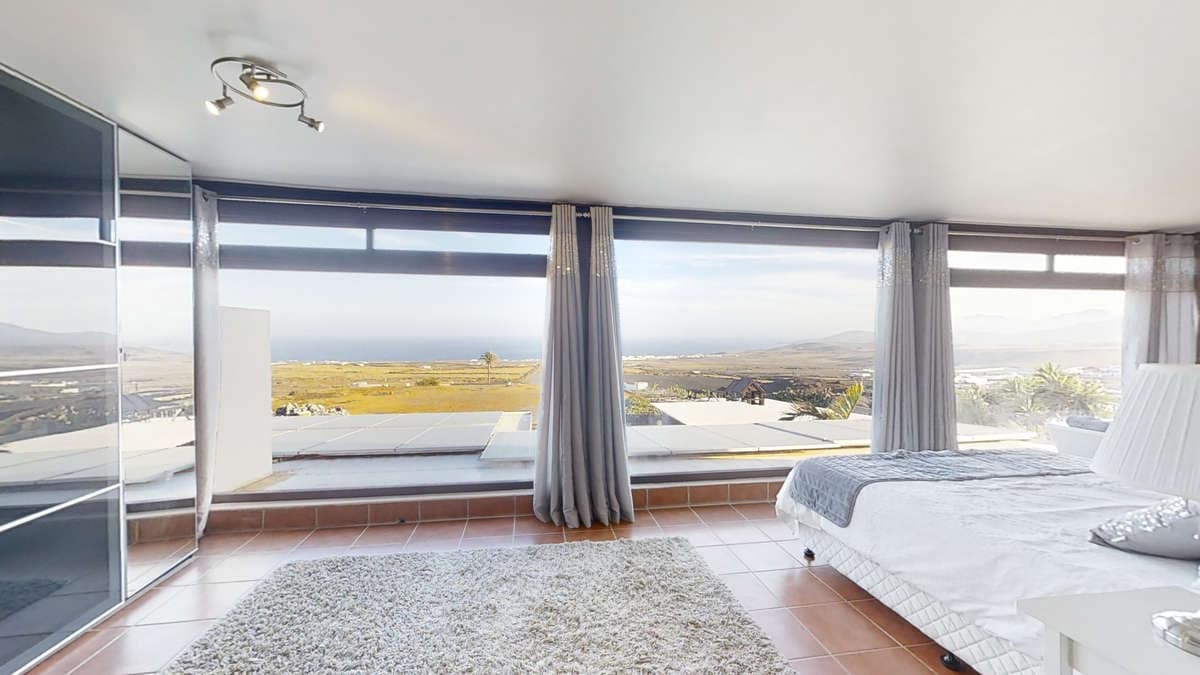 12 bedroom Villa for sale in Macher with pool - € 1,800,000 (Ref: 9554424)
