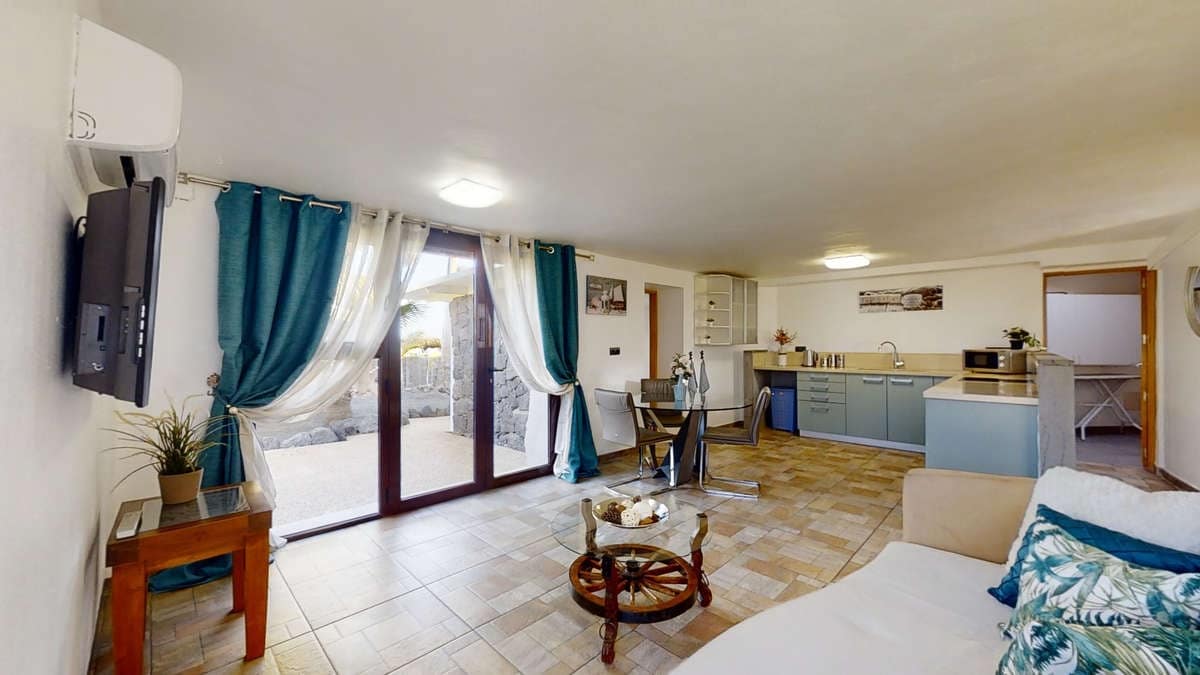 12 bedroom Villa for sale in Macher with pool - € 1,800,000 (Ref: 9554424)