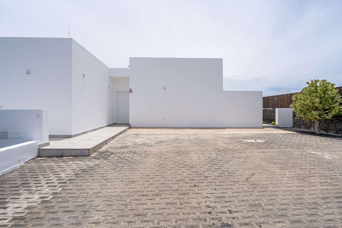 Chalet de 5 habitaciones en Playa Blanca en venta con piscina - 580.000 € (Ref: 9594518)