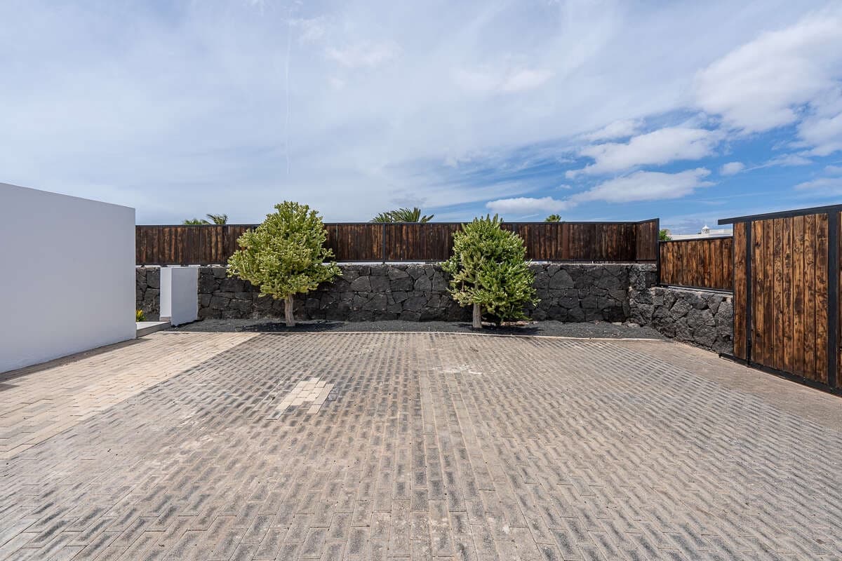 Chalet de 5 habitaciones en Playa Blanca en venta con piscina - 580.000 € (Ref: 9594518)