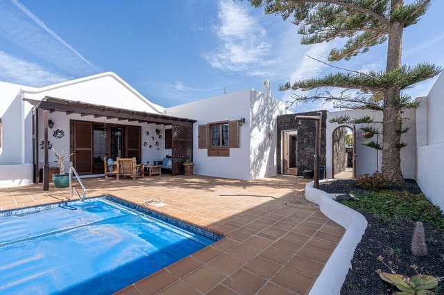 4 Zimmer Finca/Landgut zu verkaufen in Playa del Cable, Arrecife mit Pool Garage - 1.100.000 € (Ref: 9629511)