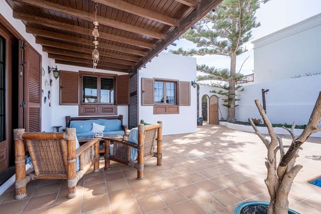 4 Zimmer Finca/Landgut zu verkaufen in Playa del Cable, Arrecife mit Pool Garage - 1.100.000 € (Ref: 9629511)