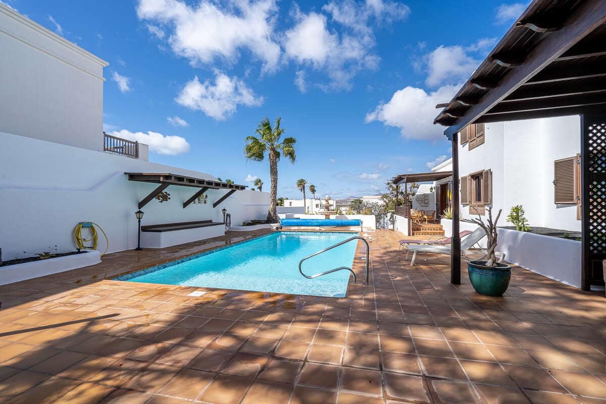7 soverom Finca/Herregård til salgs i Playa del Cable med svømmebasseng garasje - € 1 100 000 (Ref: 9629511)