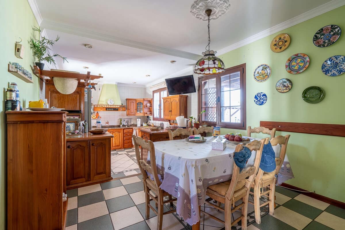 7 soverom Finca/Herregård til salgs i Playa del Cable med svømmebasseng garasje - € 1 100 000 (Ref: 9629511)