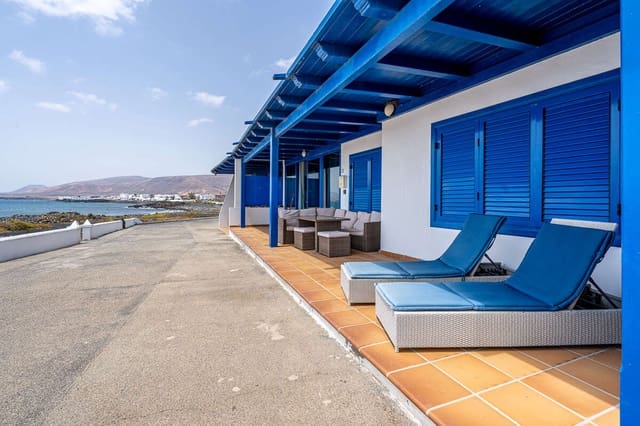 3 bedroom Apartment for sale in Punta Mujeres, Haría - € 450,000 (Ref: 9638954)
