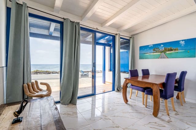 3 bedroom Apartment for sale in Punta Mujeres, Haría - € 450,000 (Ref: 9638954)