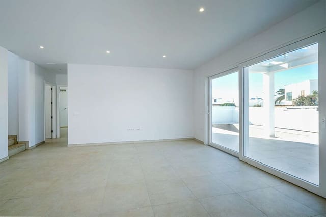 4 slaapkamer Villa te koop in Tahiche, Teguise met zwembad garage - € 730.000 (Ref: 9665732)