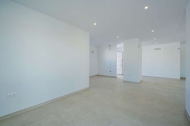 4 slaapkamer Villa te koop in Tahiche, Teguise met zwembad garage - € 730.000 (Ref: 9665732)