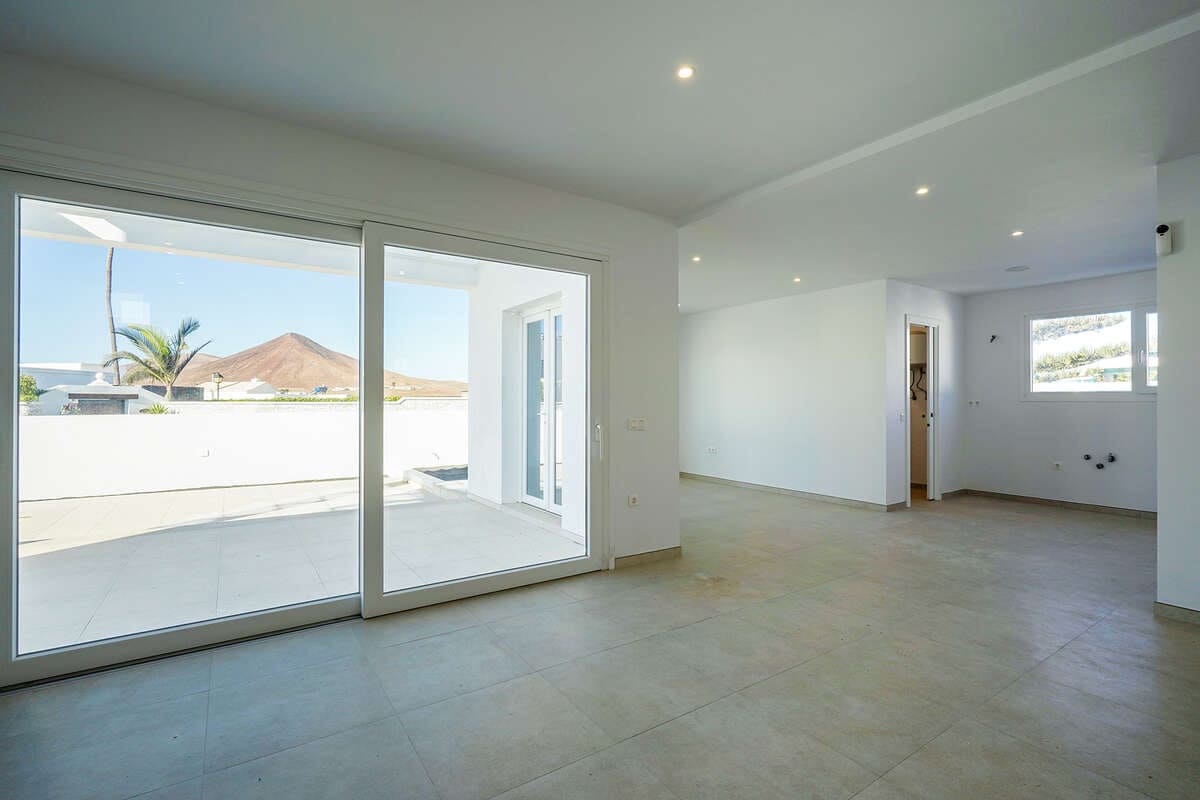 4 sovrum Villa till salu i Tahiche med pool garage - 730 000 € (Ref: 9665732)
