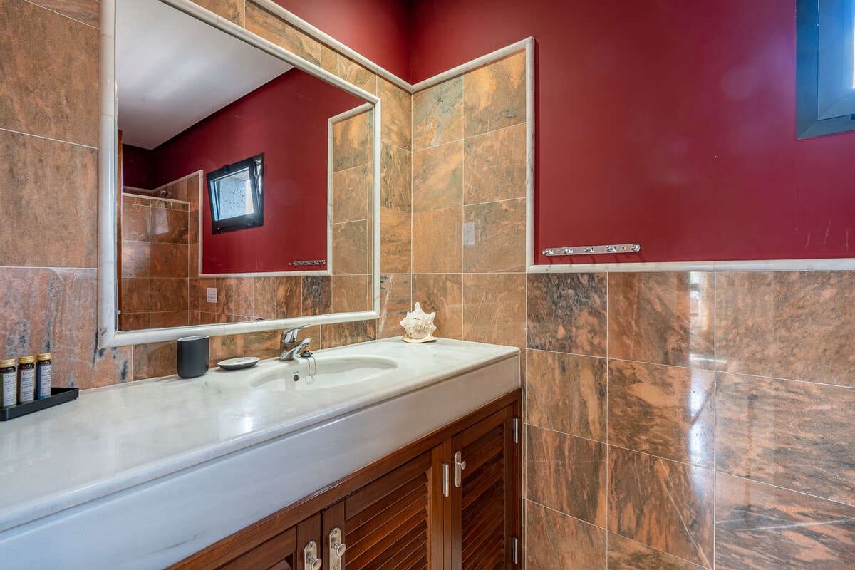 2 slaapkamer Villa te koop in Playa Blanca met zwembad - € 520.000 (Ref: 9669781)