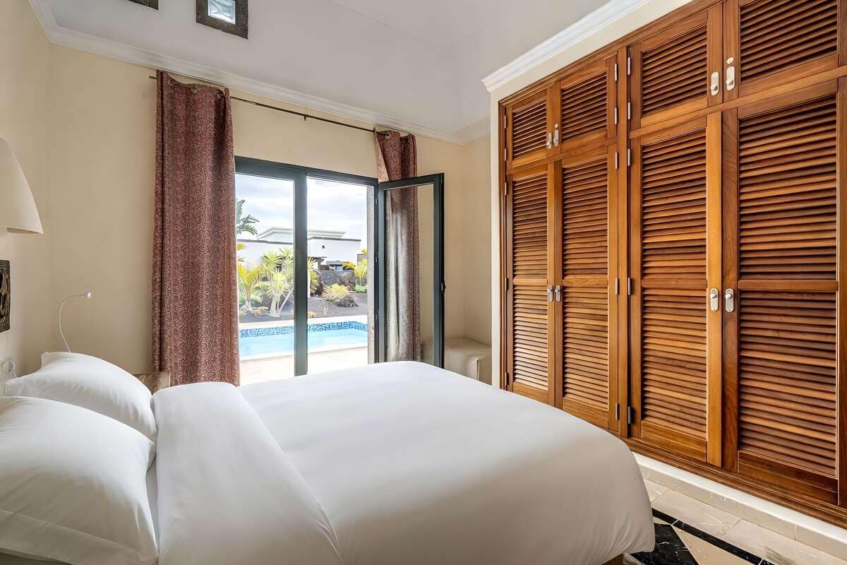 2 sovrum Villa till salu i Playa Blanca med pool - 520 000 € (Ref: 9669781)