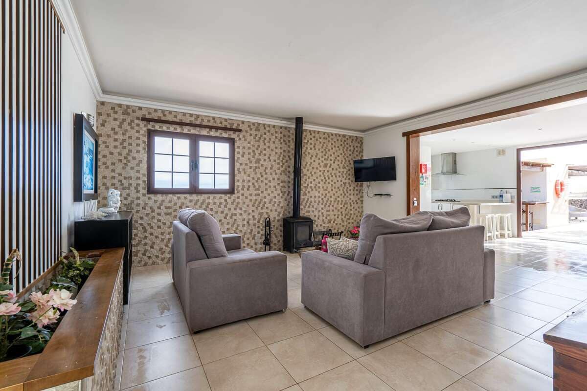 6 Zimmer Villa zu verkaufen in Tias mit Pool Garage - 1.300.000 € (Ref: 9719370)