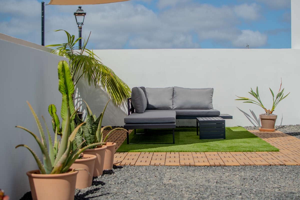 3 bedroom Villa for sale in Yaiza - € 1,400,000 (Ref: 9719373)