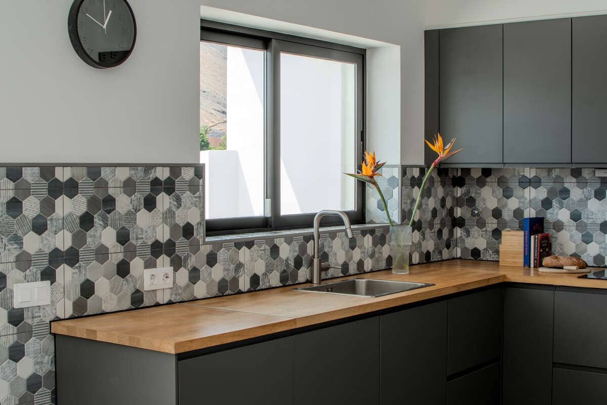 3 bedroom Villa for sale in Yaiza - € 1,400,000 (Ref: 9719373)