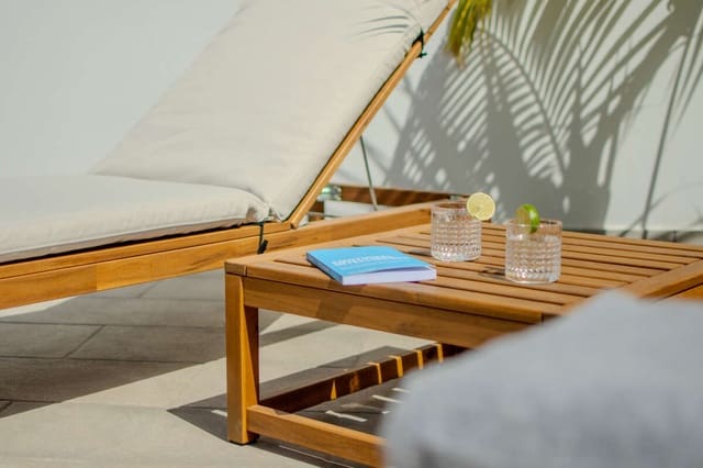 Chalet de 3 habitaciones en Yaiza en venta - 1.400.000 € (Ref: 9719373)