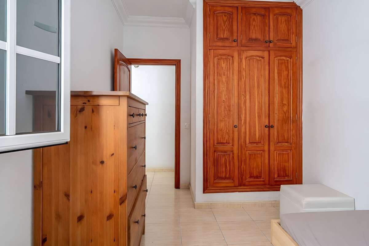 2 bedroom Flat for sale in Arrecife with garage - € 189,000 (Ref: 9770204)