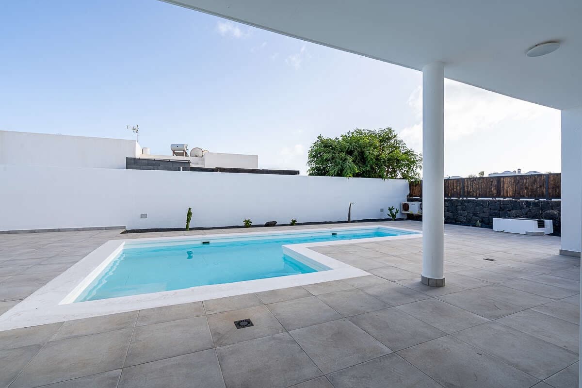 5 chambre Villa/Maison à vendre à Playa Blanca avec piscine garage - 540 000 € (Ref: 9793861)