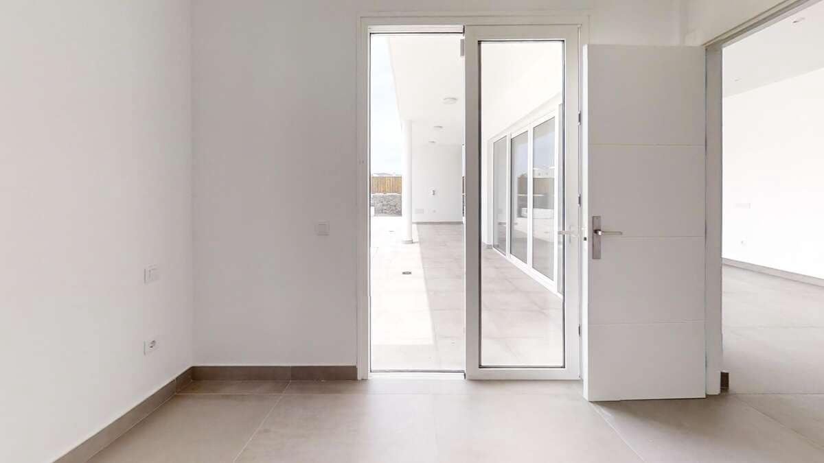 5 chambre Villa/Maison à vendre à Playa Blanca avec piscine garage - 540 000 € (Ref: 9793861)