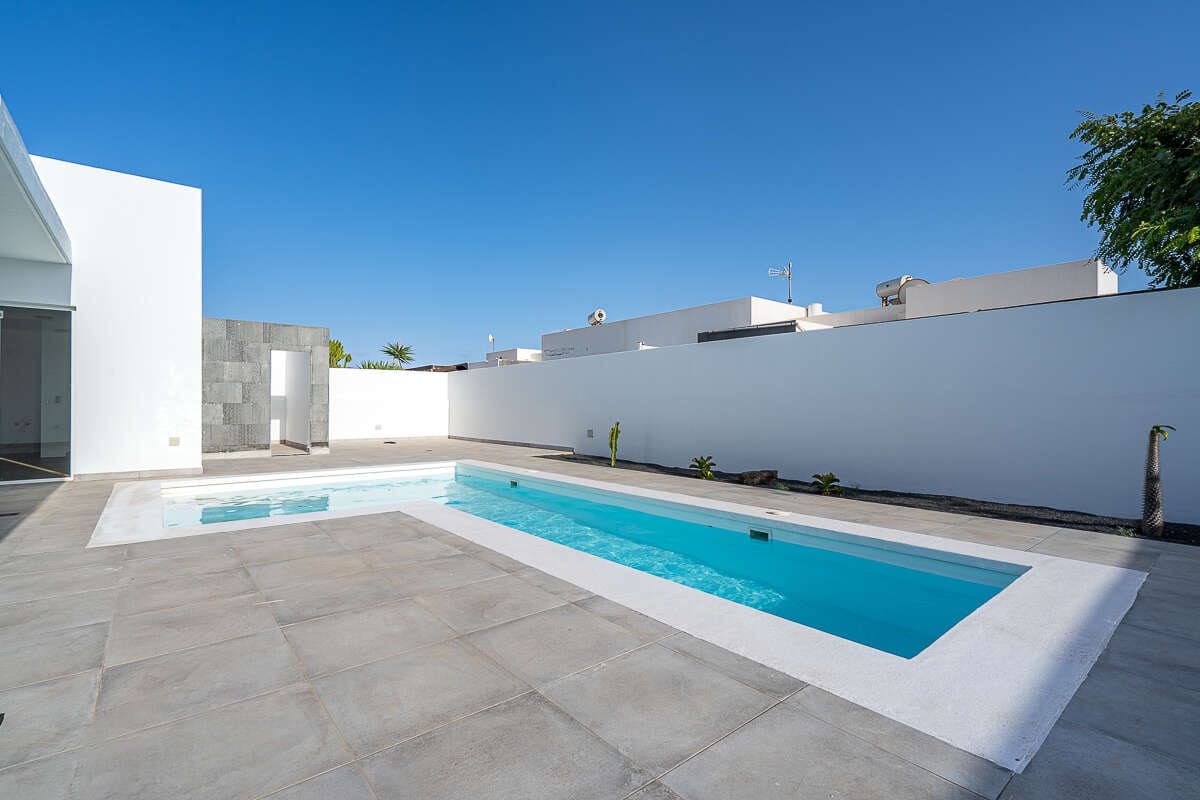 5 chambre Villa/Maison à vendre à Playa Blanca avec piscine garage - 540 000 € (Ref: 9793861)