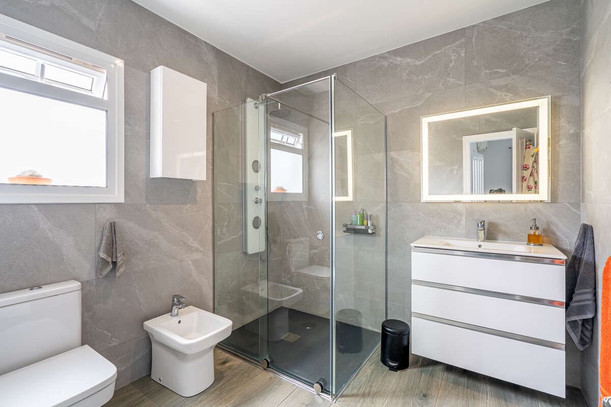 4 makuuhuone Huvila myytävänä paikassa Yaiza mukana uima-altaan 
autotalli - 550 000 € (Ref: 9793862)