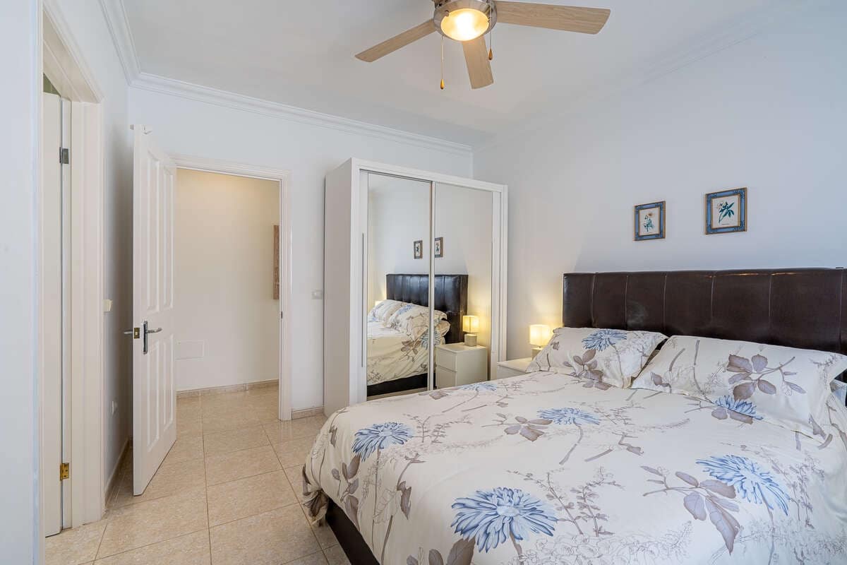 4 makuuhuone Huvila myytävänä paikassa Yaiza mukana uima-altaan 
autotalli - 550 000 € (Ref: 9793862)