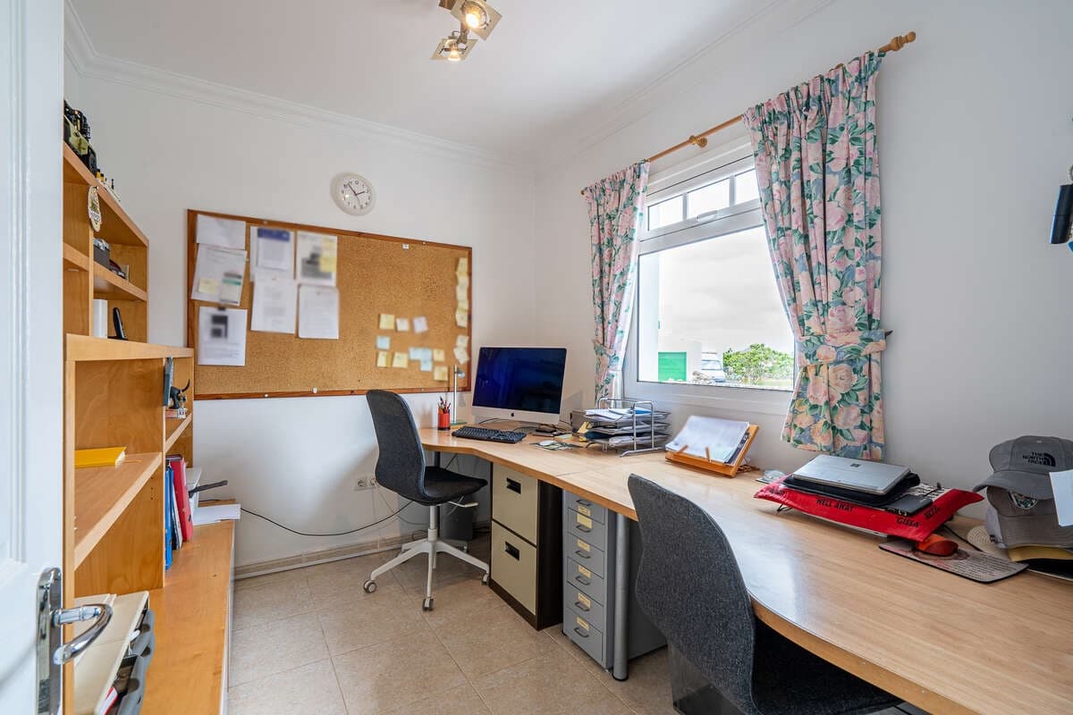 4 makuuhuone Huvila myytävänä paikassa Yaiza mukana uima-altaan 
autotalli - 550 000 € (Ref: 9793862)