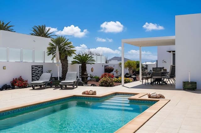 4 chambre Villa/Maison à vendre à Yaiza avec piscine garage - 550 000 € (Ref: 9793862)