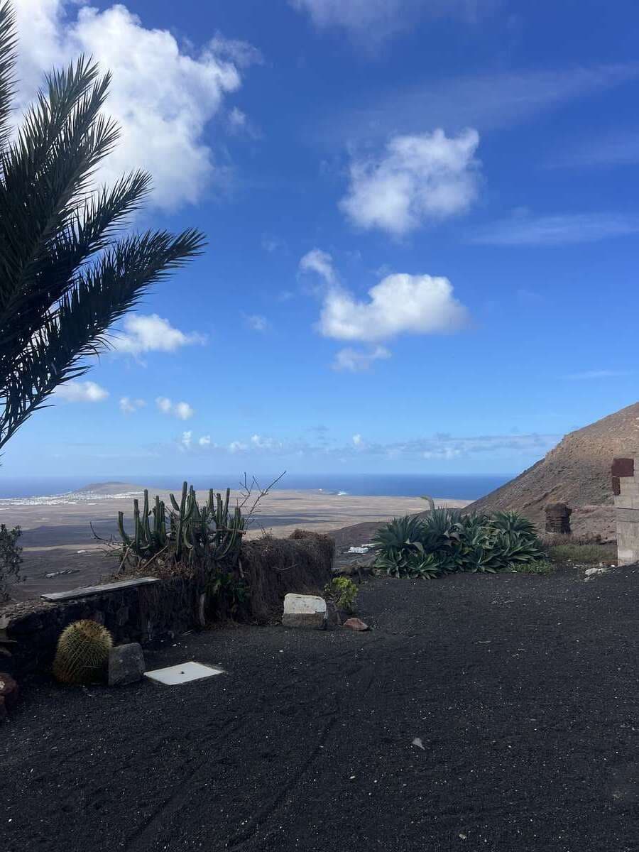 Villa for sale in Femes - € 158,500 (Ref: 9798531)