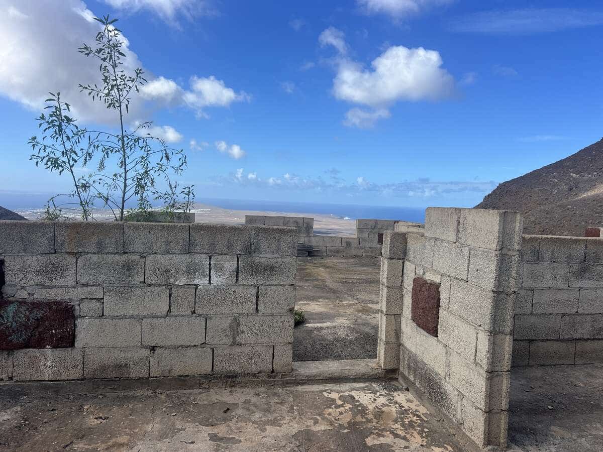 Villa for sale in Femes - € 158,500 (Ref: 9798531)