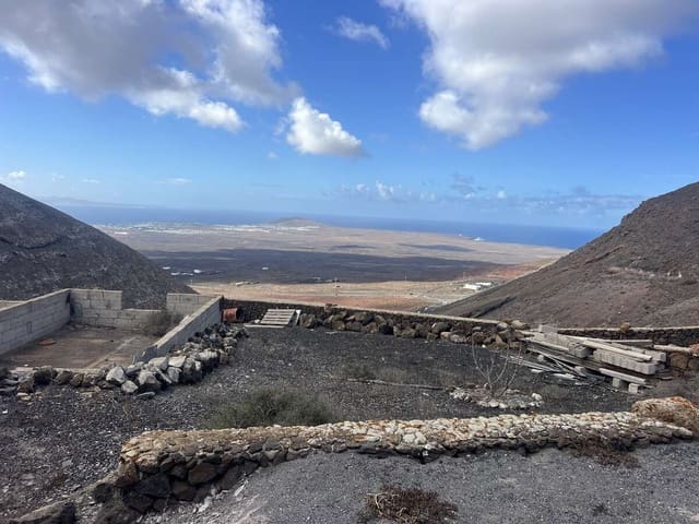 Villa til salgs i Femes, Yaiza - € 158 500 (Ref: 9798531)