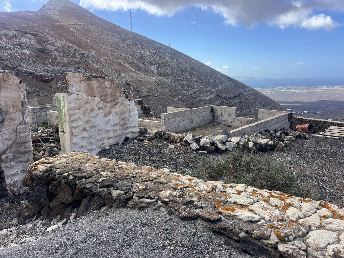 Villa for sale in Femes - € 158,500 (Ref: 9798531)