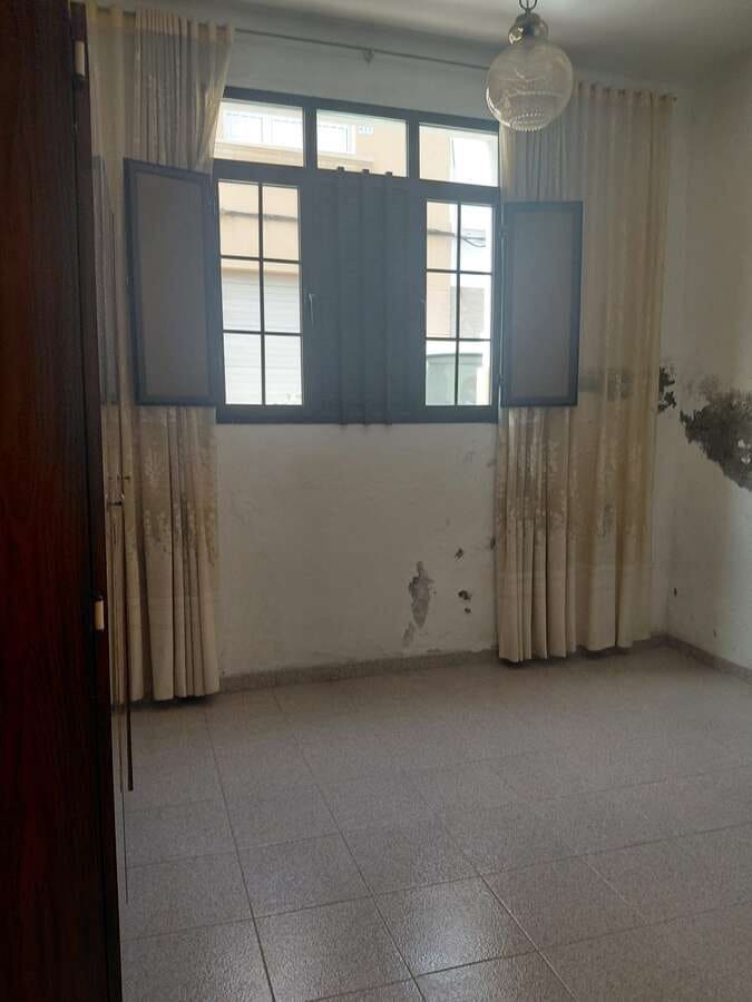 4 slaapkamer Finca/Landhuis te koop in Arrecife met garage - € 300.000 (Ref: 9798532)