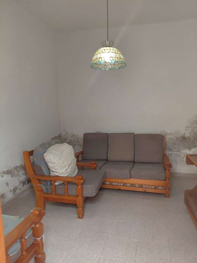 4 slaapkamer Finca/Landhuis te koop in Arrecife met garage - € 300.000 (Ref: 9798532)