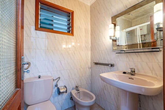 4 chambre Finca/Maison de Campagne à vendre à Arrecife avec garage - 300 000 € (Ref: 9798532)
