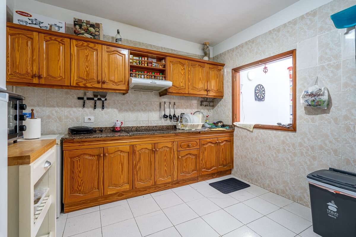 3 bedroom Finca/Country House for sale in La Santa with garage - € 320,000 (Ref: 9798533)