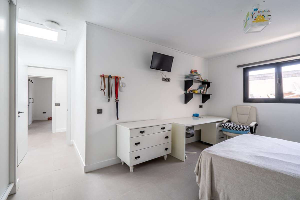 6 bedroom Villa for sale in Tias with pool garage - € 1,100,000 (Ref: 9798534)