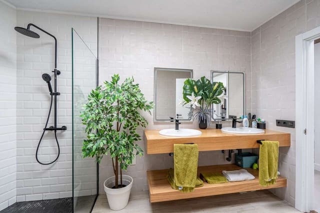 6 chambre Villa/Maison à vendre à Tías avec piscine garage - 1 000 000 € (Ref: 9798534)