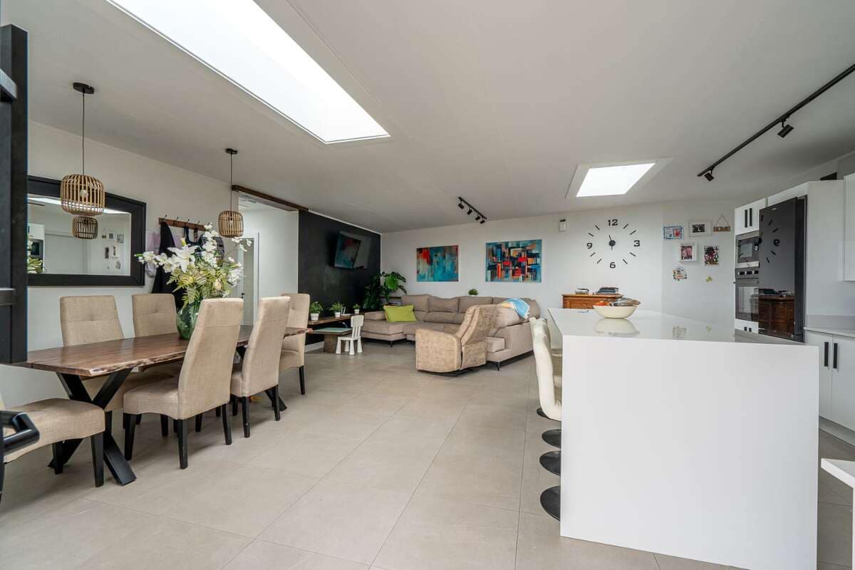 6 bedroom Villa for sale in Tias with pool garage - € 1,000,000 (Ref: 9798534)