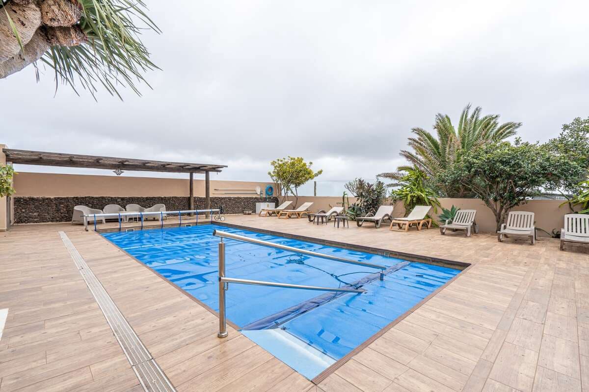 6 bedroom Villa for sale in Tias with pool garage - € 1,000,000 (Ref: 9798534)