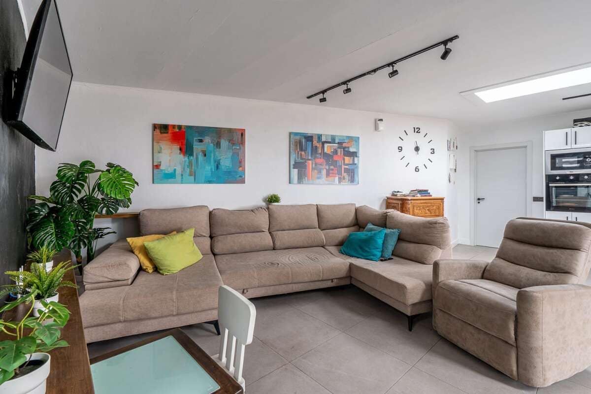 6 bedroom Villa for sale in Tias with pool garage - € 1,000,000 (Ref: 9798534)