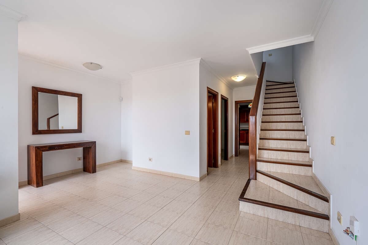 3 quarto Moradia Geminada para venda em Arrecife - 284 500 € (Ref: 9800975)