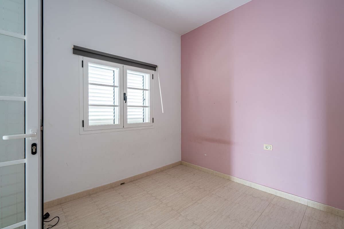 3 quarto Moradia Geminada para venda em Arrecife - 284 500 € (Ref: 9800975)