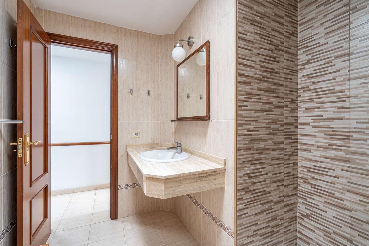 3 quarto Moradia Geminada para venda em Arrecife - 284 500 € (Ref: 9800975)