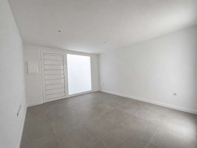 3 sypialnia Dom blizniak na sprzedaż w Arrecife - 250 000 € (Ref: 9815392)