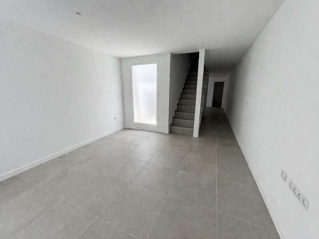 3 Zimmer Doppelhaus zu verkaufen in Arrecife - 250.000 € (Ref: 9815392)