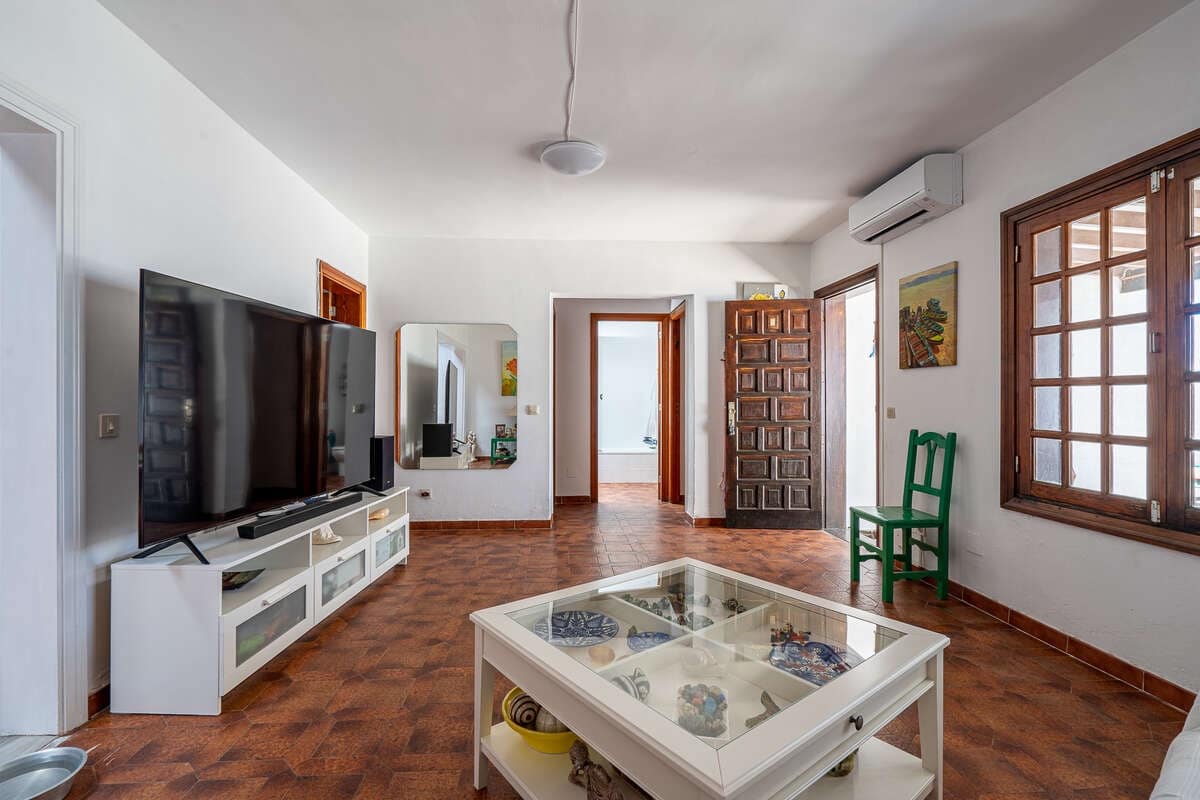 2 bedroom Bungalow for sale in Costa Teguise - € 369,000 (Ref: 9830500)